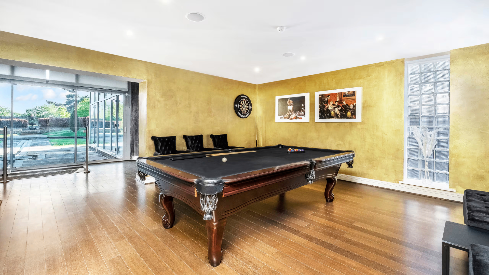 Villa games room