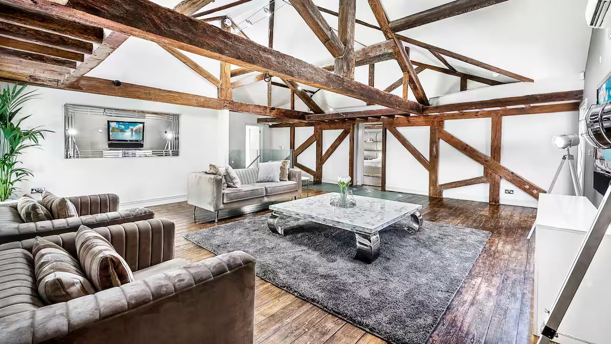 Villa lounge with beams
